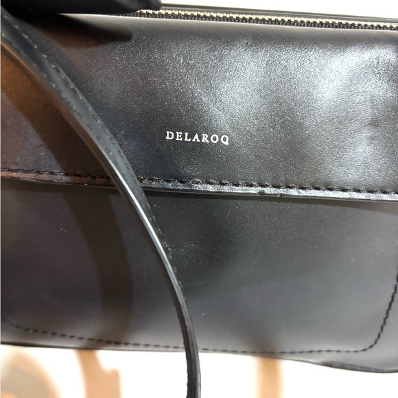 Delaroq Leather Crossbody Bag - Picture 5 of 10